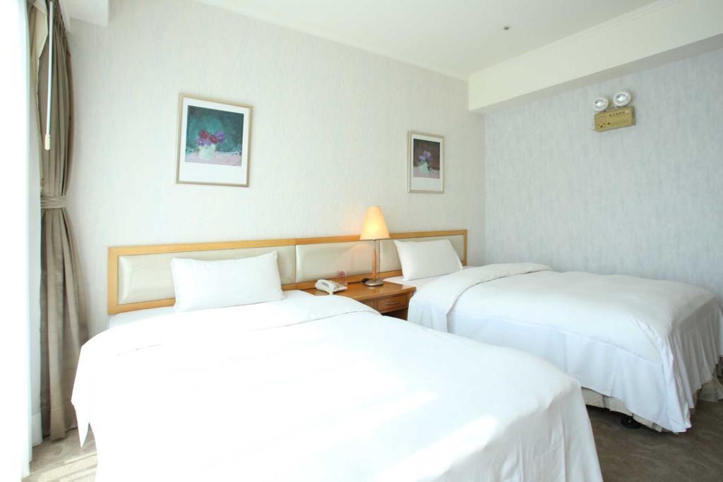 The Koos Hotel Синдиен Екстериор снимка