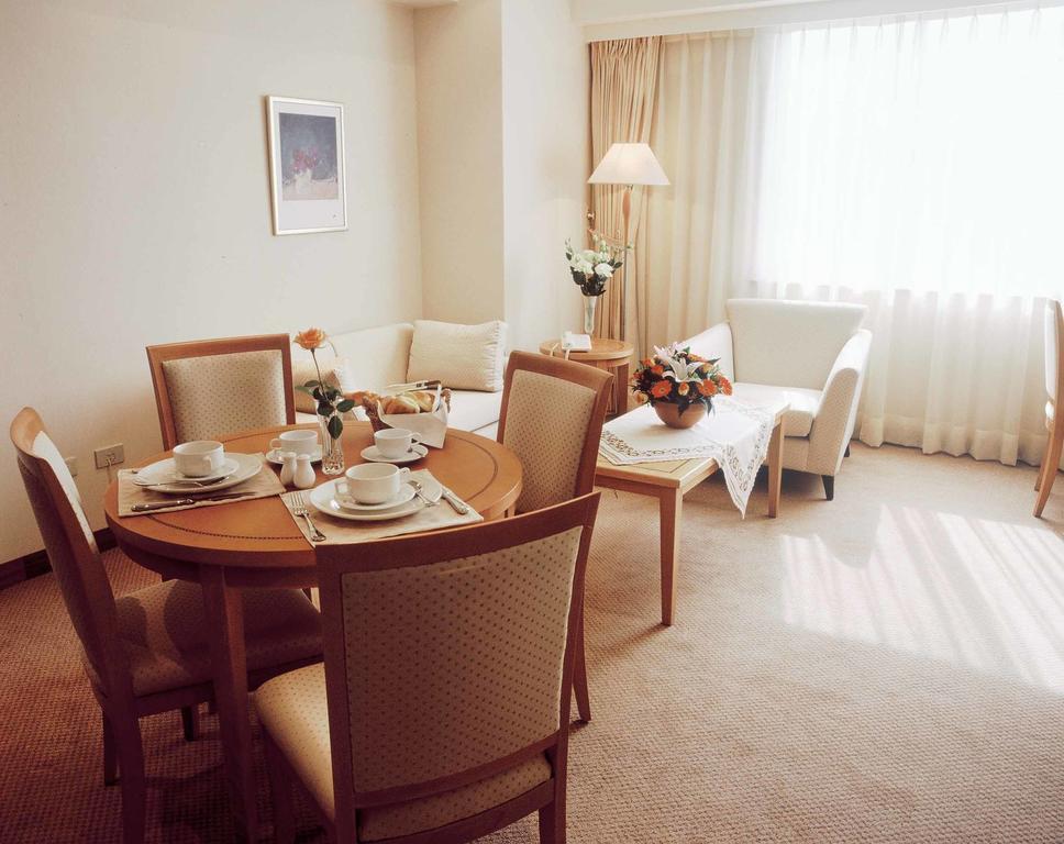 The Koos Hotel Синдиен Стая снимка